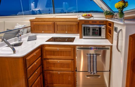Back Cove 372 Mid-Galley