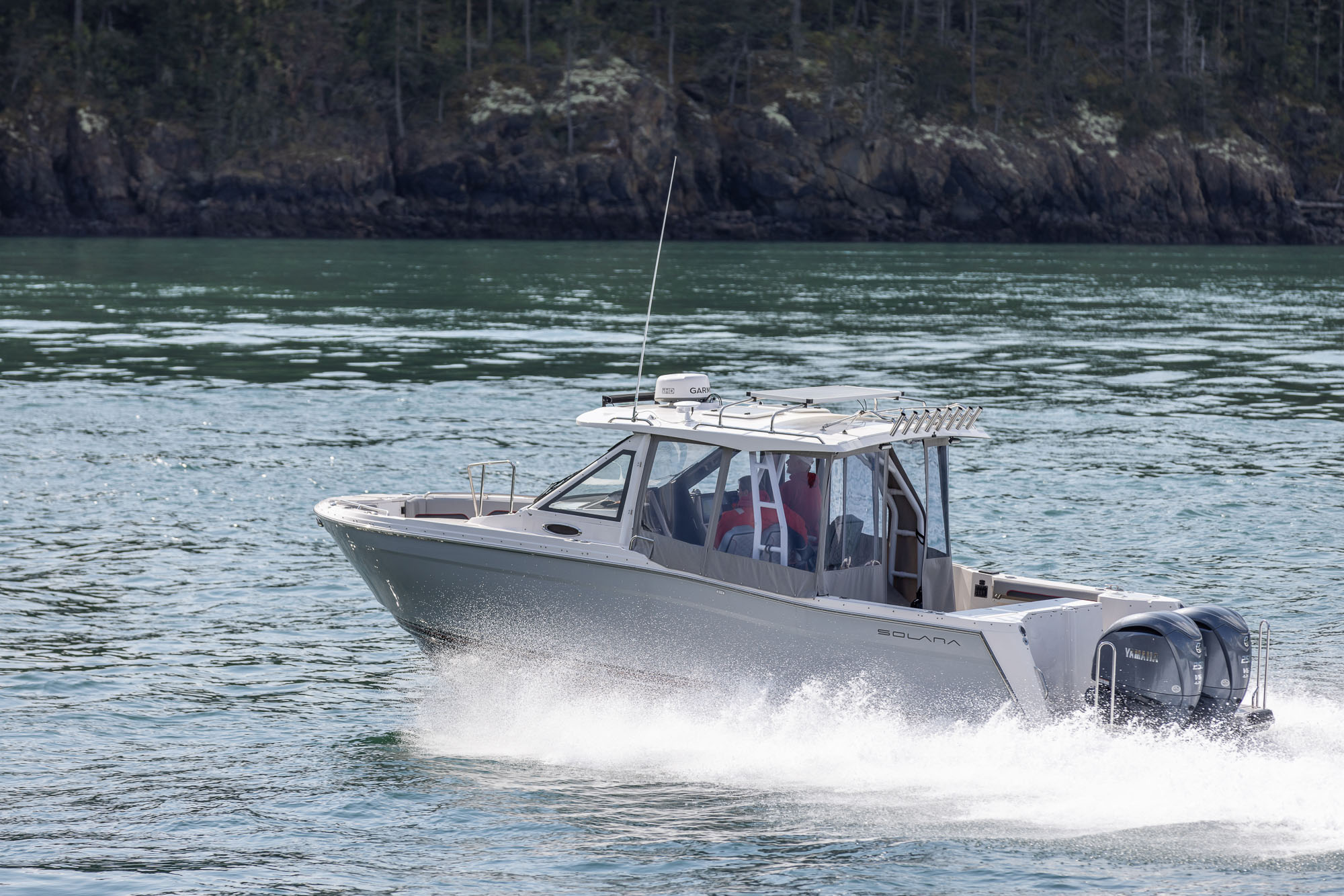 The ALL NEW Solara S-310 Center Walkaround Boat
