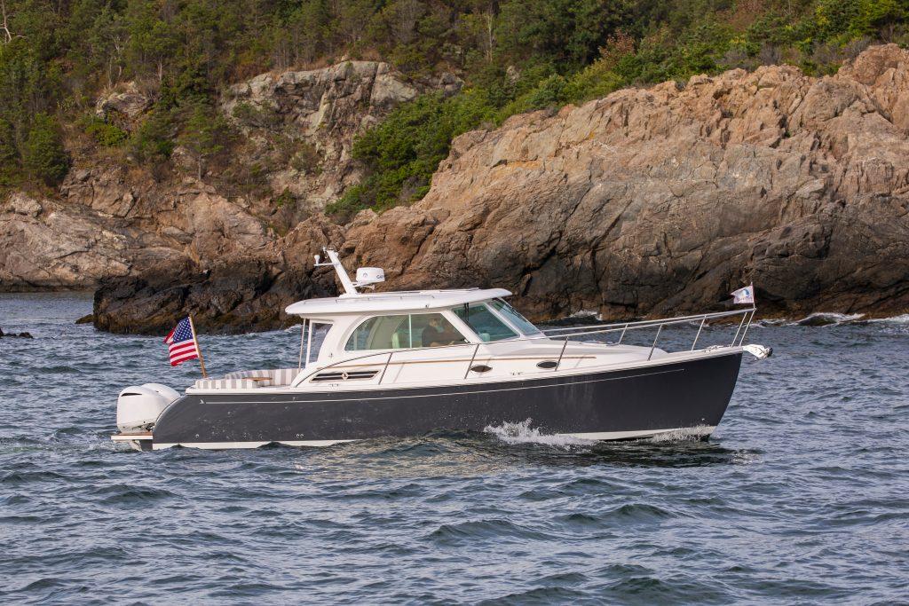Back Cove 34O Outboard