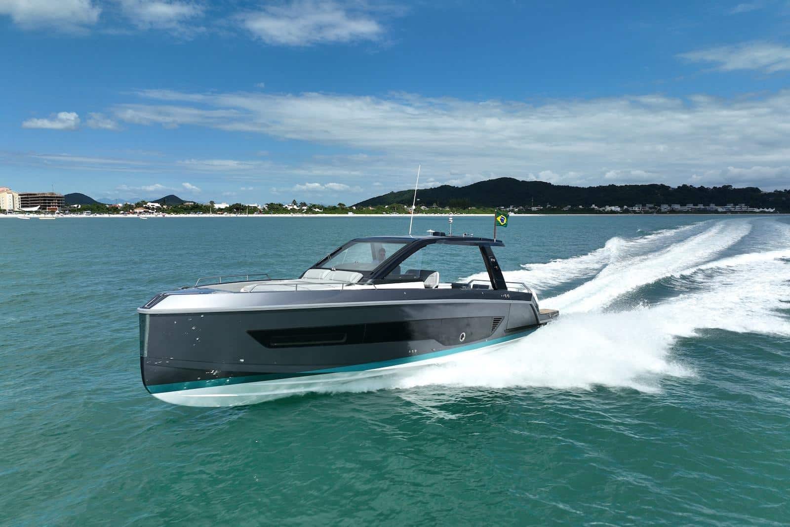 2026 Schaefer Yacht V44 Power