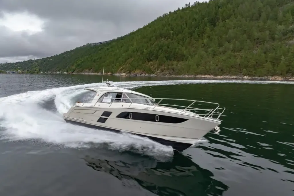 MarexBoats-375-Cabin-Cruiser-Exterior-photo